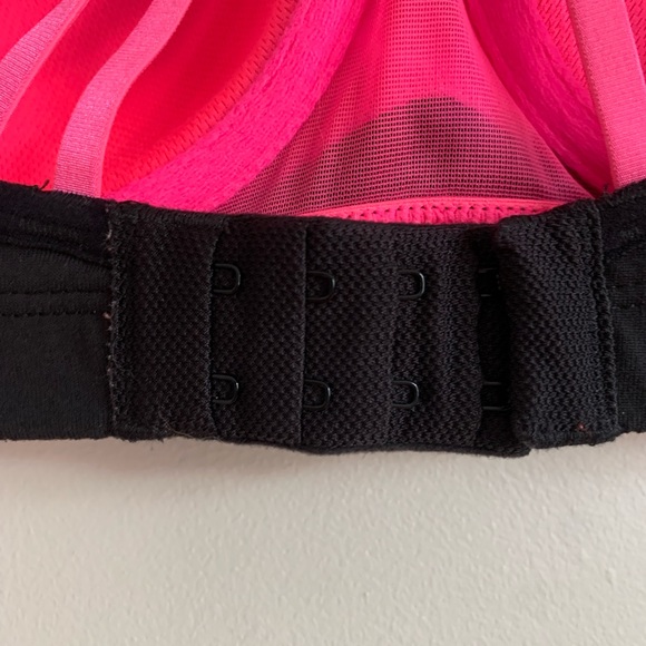 Victoria Secret Sports Bra - Picture 3 of 4